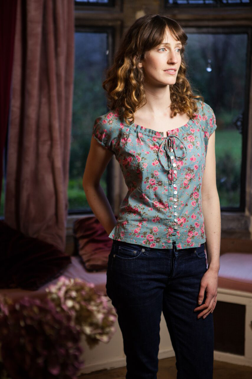 Sophie Button Blouse in Rambling Rose Dusky Blue