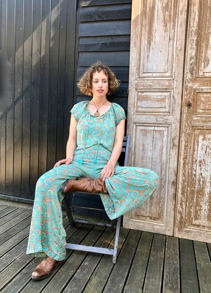 Blouse with ties & Palazzo pants in turquoise thistle Blouse with ties & Palazzo pants in turquoise thistle