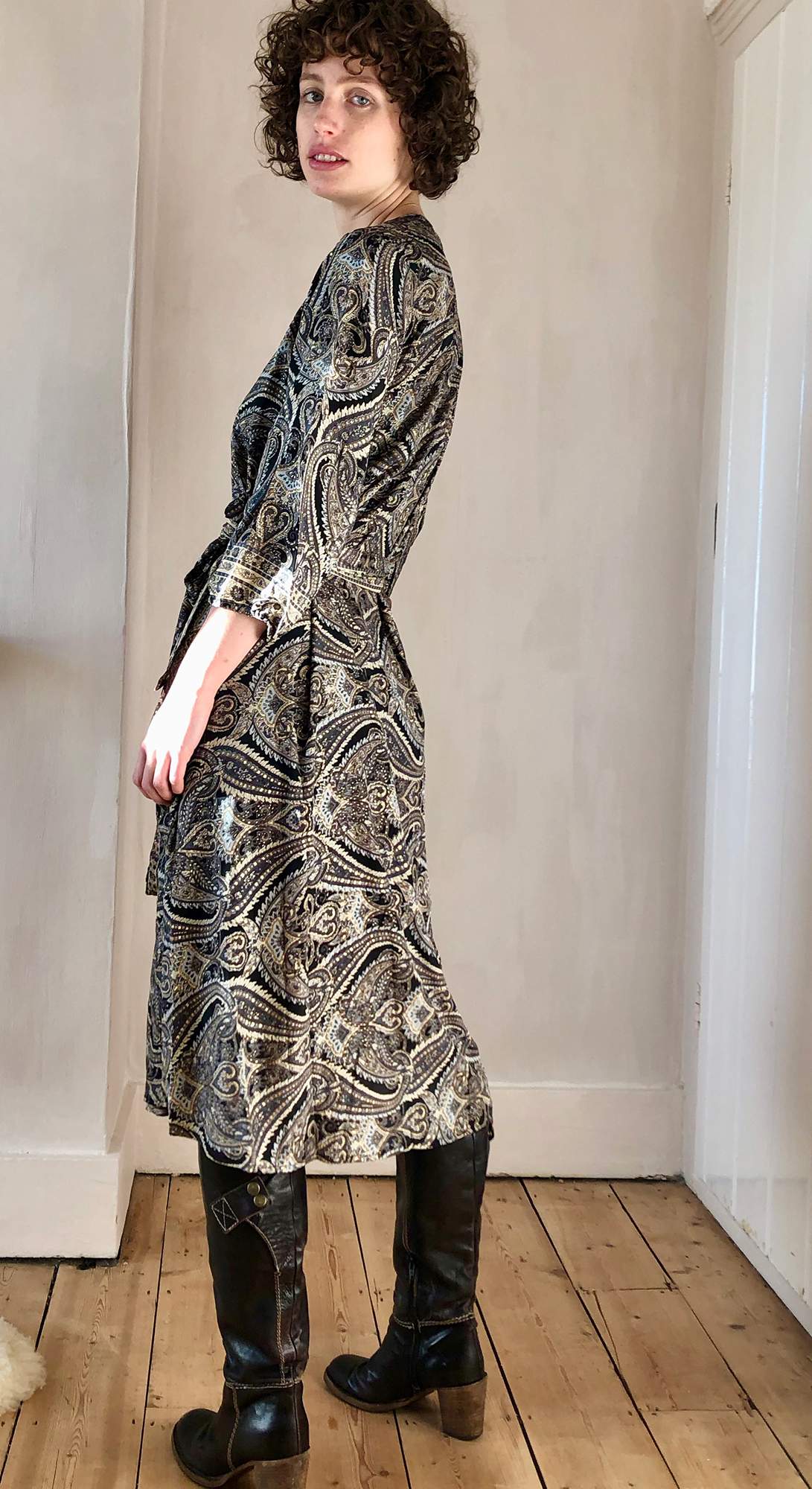 Swingy Shirt Dress in Black Swirl with Gold